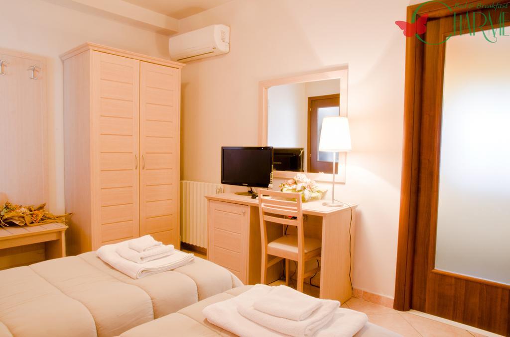 B&B Charme Sora Bilik gambar